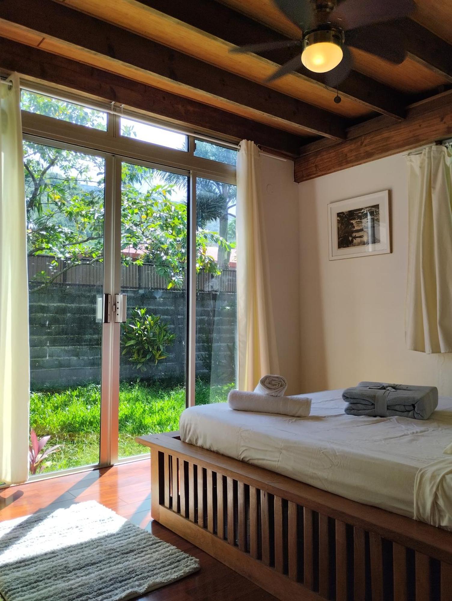 Tema'E Beach House Temae Esterno foto