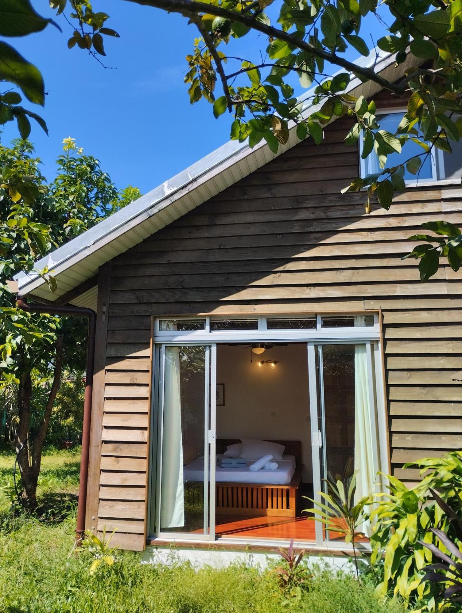 Tema'E Beach House Temae Esterno foto