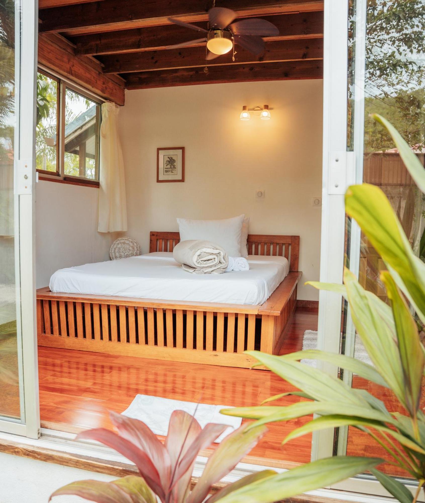Tema'E Beach House Temae Esterno foto